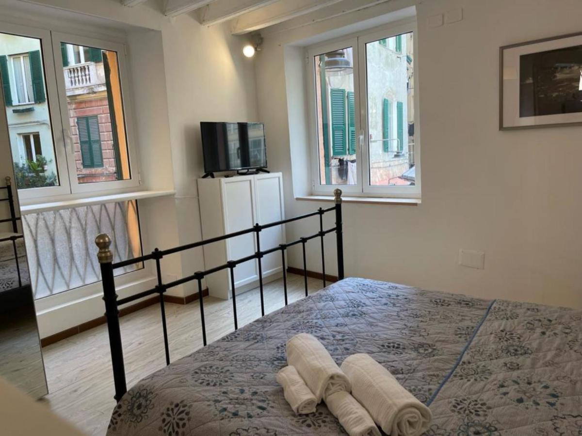 Travi E Grigio Studio Maddalena - Genovainrelax Apartment ภายนอก รูปภาพ